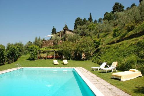Lucca Villa Sleeps 6 Pool Air Con Wifi