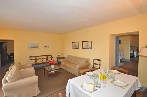 Manciano Apartment Sleeps 5 Pool Wifi