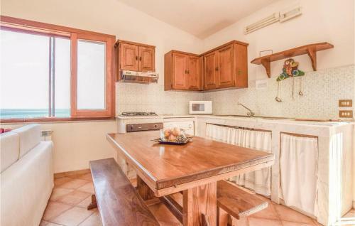 Three-bedroom Holiday Home In Custonaci -tp-