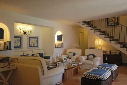 Maratea Villa Sleeps 11 Pool Air Con Wifi