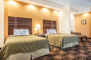 Hotel Quality Suites Milwaukee Airport