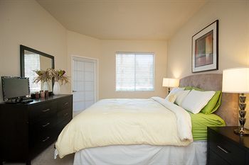 Hotel Sunshine Suites - La Jolla