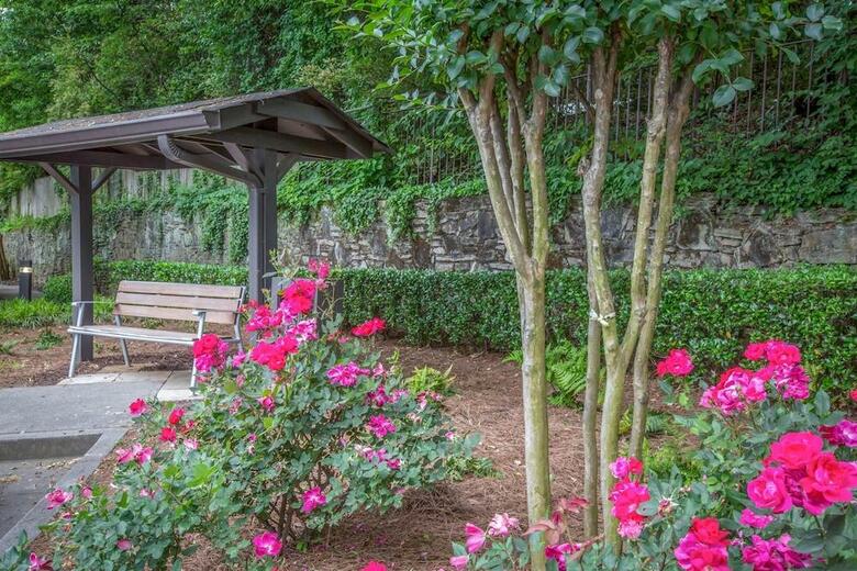 Hotel Quality Suites Buckhead Village