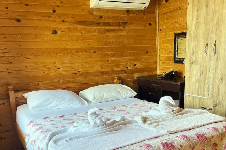 Lodge Full Moon Camp