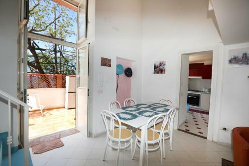 Adelina E Guendalina's Place