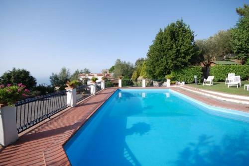 Conca Verde Apartment Sleeps 8 Pool Wifi