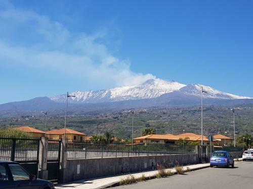 Casa Vacanza Con Terrazzo E Giardinetto