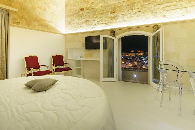 Hostal Antica Torre Di Iuso