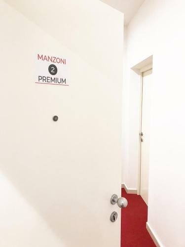 Hostal Manzoni Premium