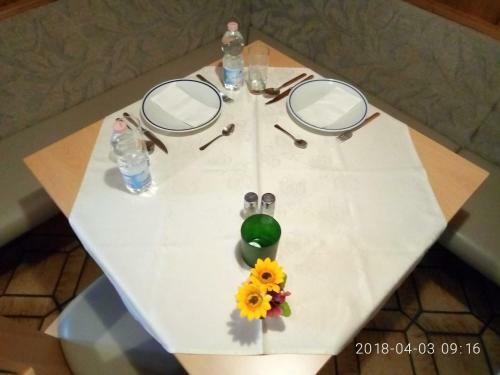 Hostal Gasthof Mondschein