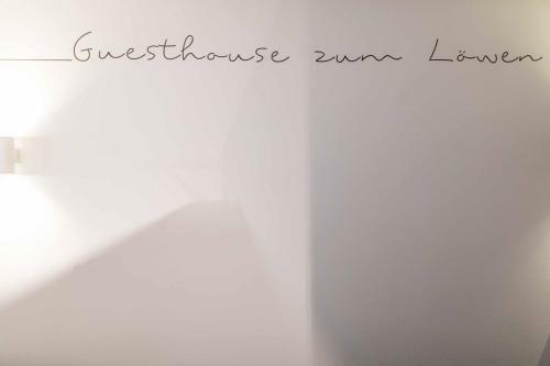 Hostal Guesthouse Zum Loewen