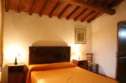 Misciano Villa Sleeps 5 Pool Wifi
