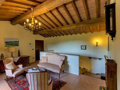 Misciano Villa Sleeps 10 Pool Wifi