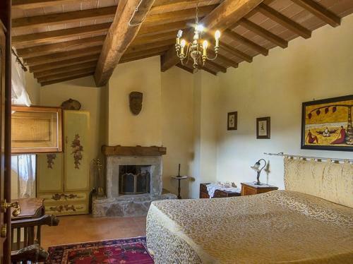Misciano Villa Sleeps 10 Pool Wifi