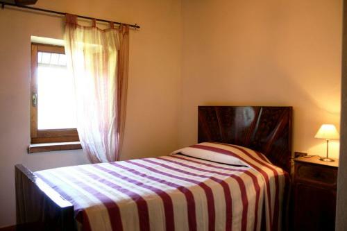 Misciano Villa Sleeps 5 Pool Wifi