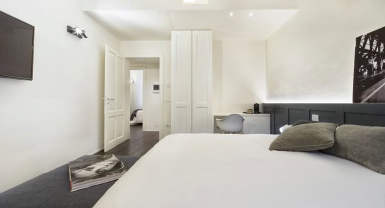 Hostal Emilia Suite Express