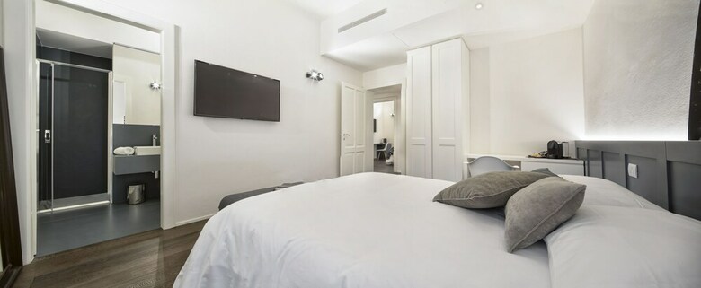 Hostal Emilia Suite Express