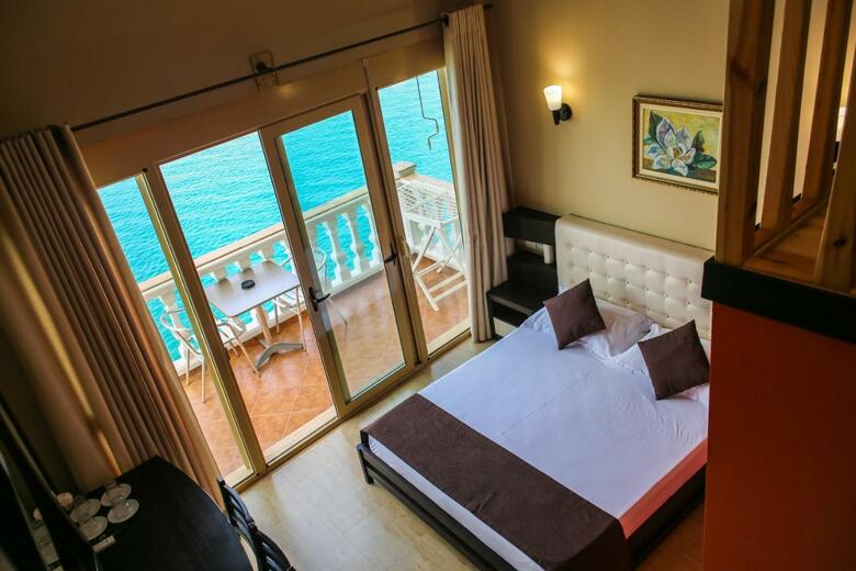 Hotel Liro
