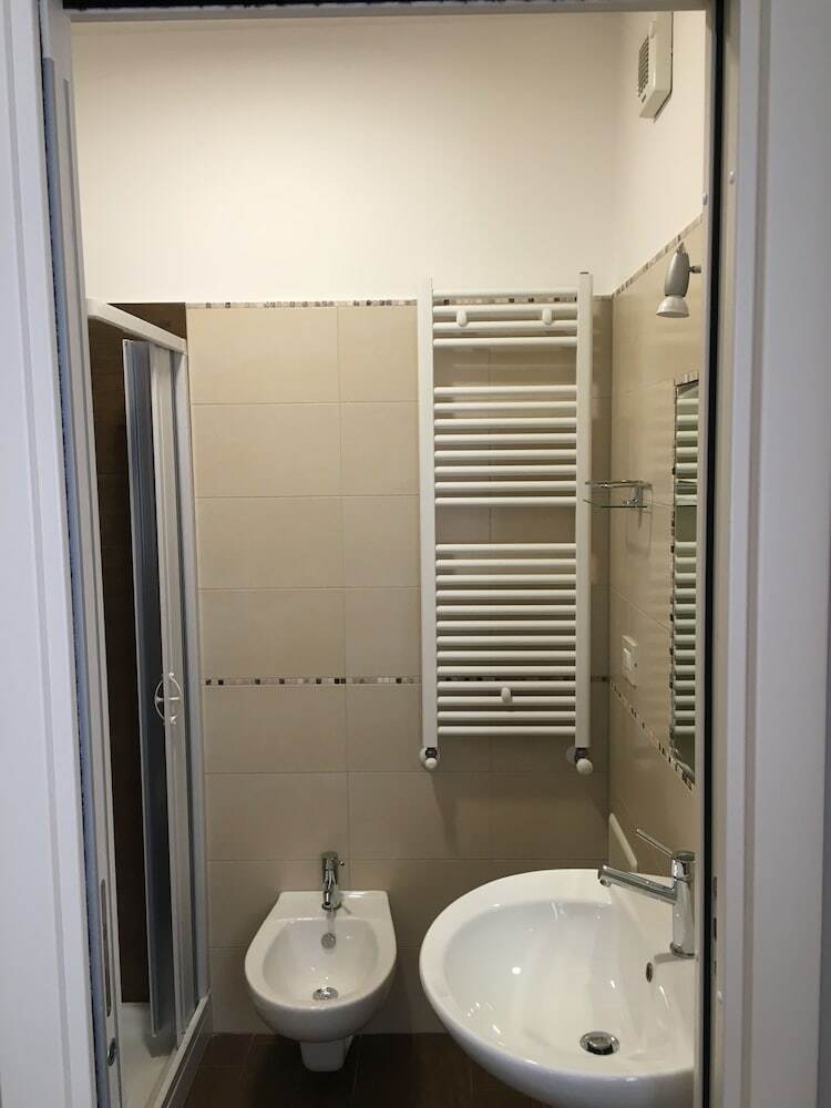 Hostal Quinque - Urban House