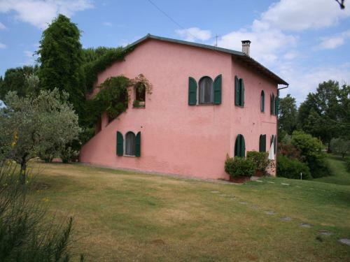 Splendid Farmhouse In San Vivaldo With Swimming Pool