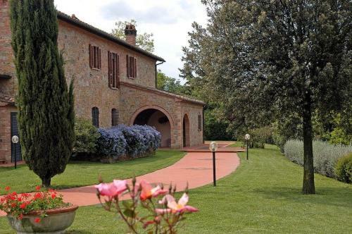 Montaione Apartment Sleeps 8 Pool Wifi