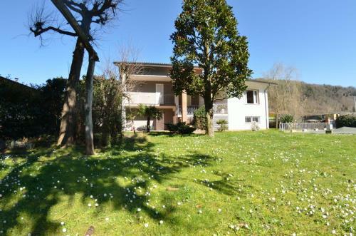 Villa D And P