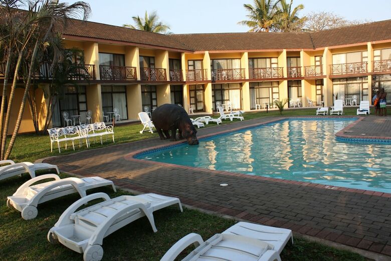 Elephant Lake Hotel