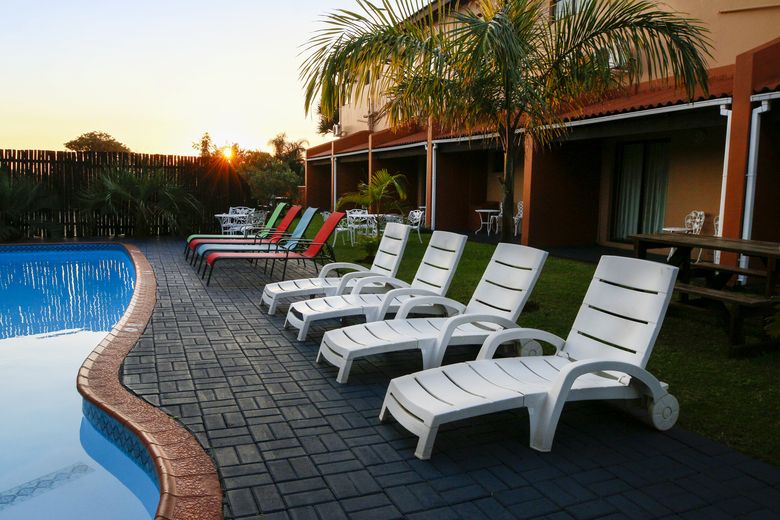 Elephant Lake Hotel
