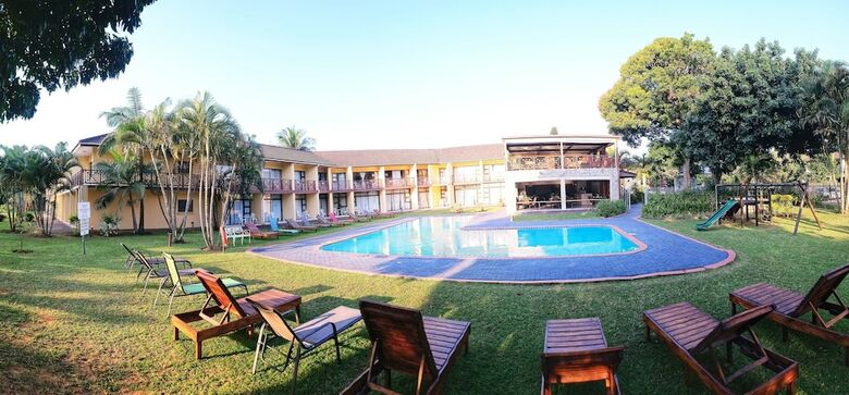Elephant Lake Hotel