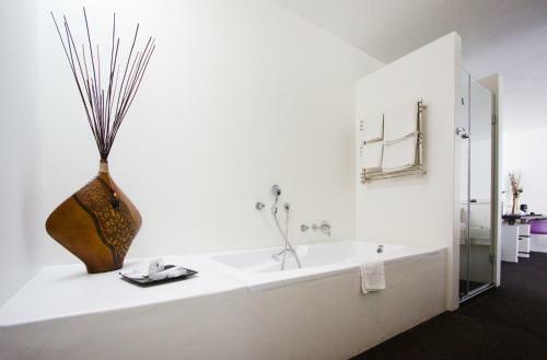 Hostal Serene-estate Boutique Guesthouse