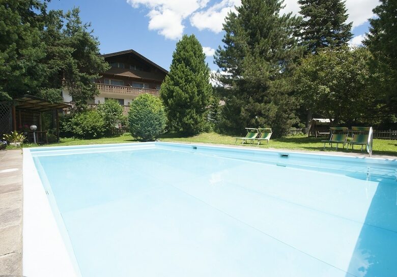 Hotel Garni & Apartments Planlim