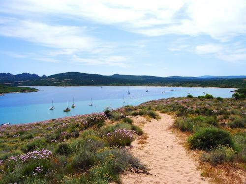 Apartamento Trilocale Cala Petralana