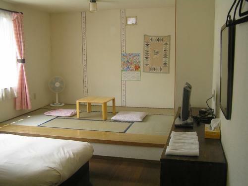 Hostal Pension Young House