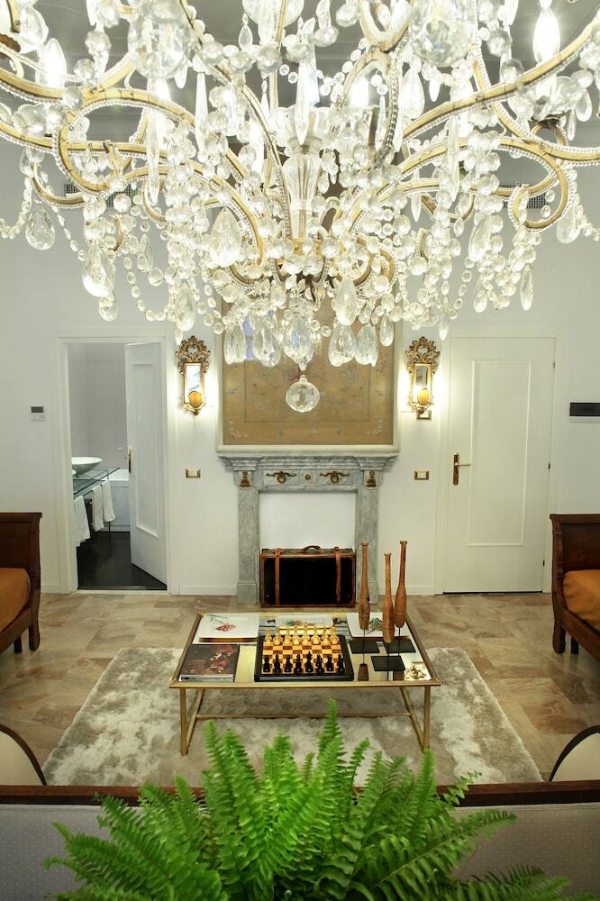 Bed & Breakfast Arnaboldi Palace - Circolo