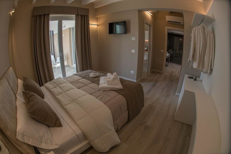 Aurora Aparthotel