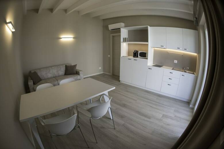 Aurora Aparthotel