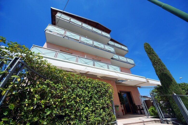 Hotel Clarin 14 By Dori