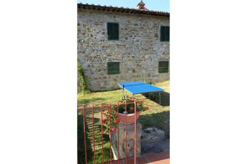 Pieve A Presciano Villa Sleeps 8 Pool