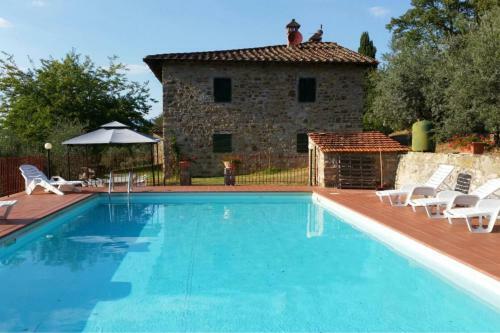 Pieve A Presciano Villa Sleeps 8 Pool