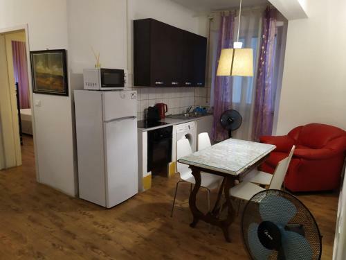Hostal Pisa Central Station Apartment