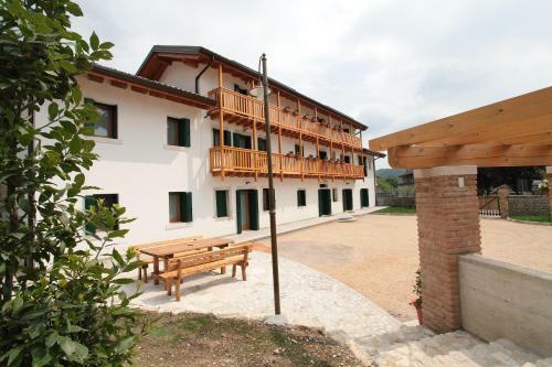 Apartamento Albergo Diffuso Polcenigo C. Zoldan