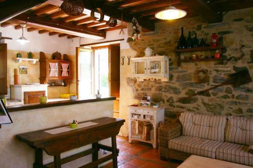 Pieve Santo Stefano Villa Sleeps 4 Pool Air Con