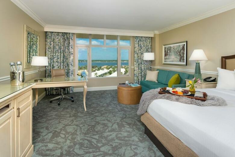 Hotel Shores Resort And Spa