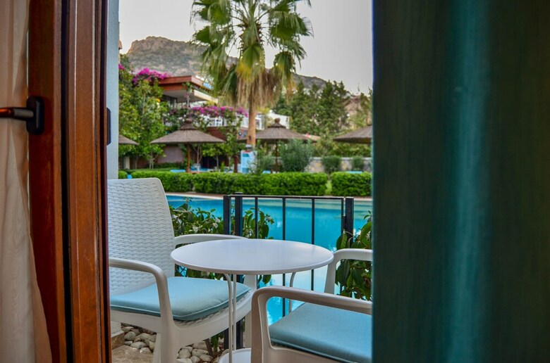 Liona Hotel