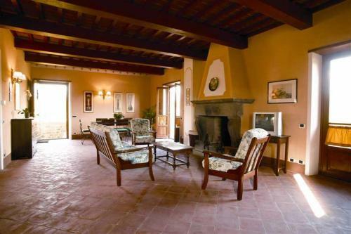 Ponte A Poppi Villa Sleeps 17 Pool Wifi