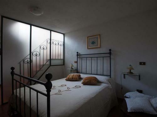 Radicofani Villa Sleeps 12 Pool Wifi