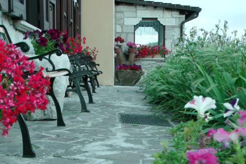 Hotel Altopiano Delle Rocche
