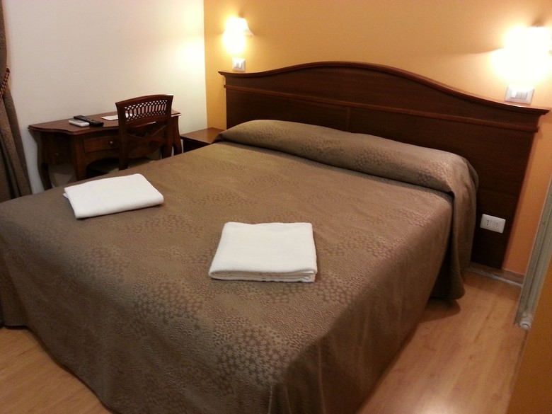 Hostal Guesthouse Alex II