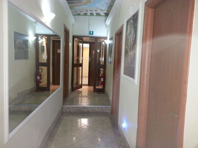 Hostal Guesthouse Alex II