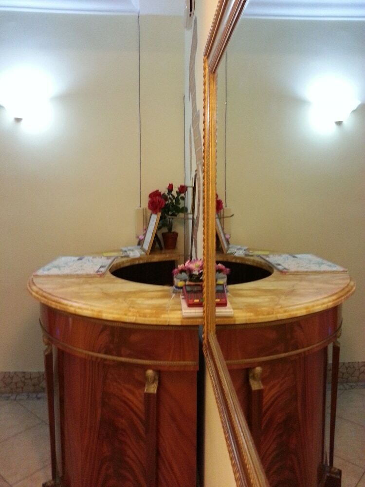 Hostal Guesthouse Alex II